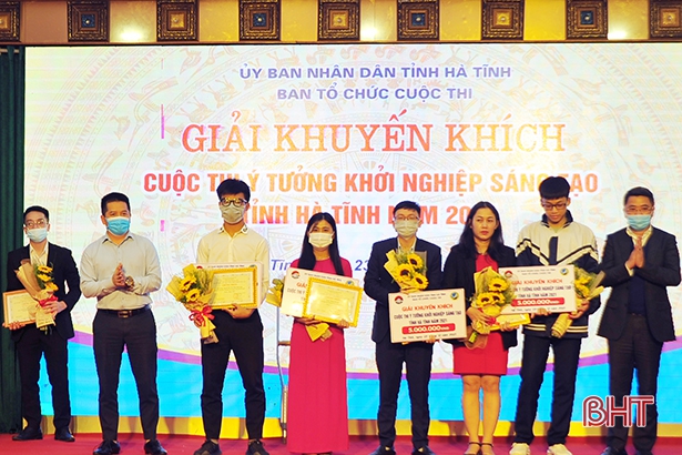 Gạch không nung lõi xốp VRO đoạt giải ý tưởng khởi nghiệp sáng tạo tỉnh Hà Tĩnh năm 2021