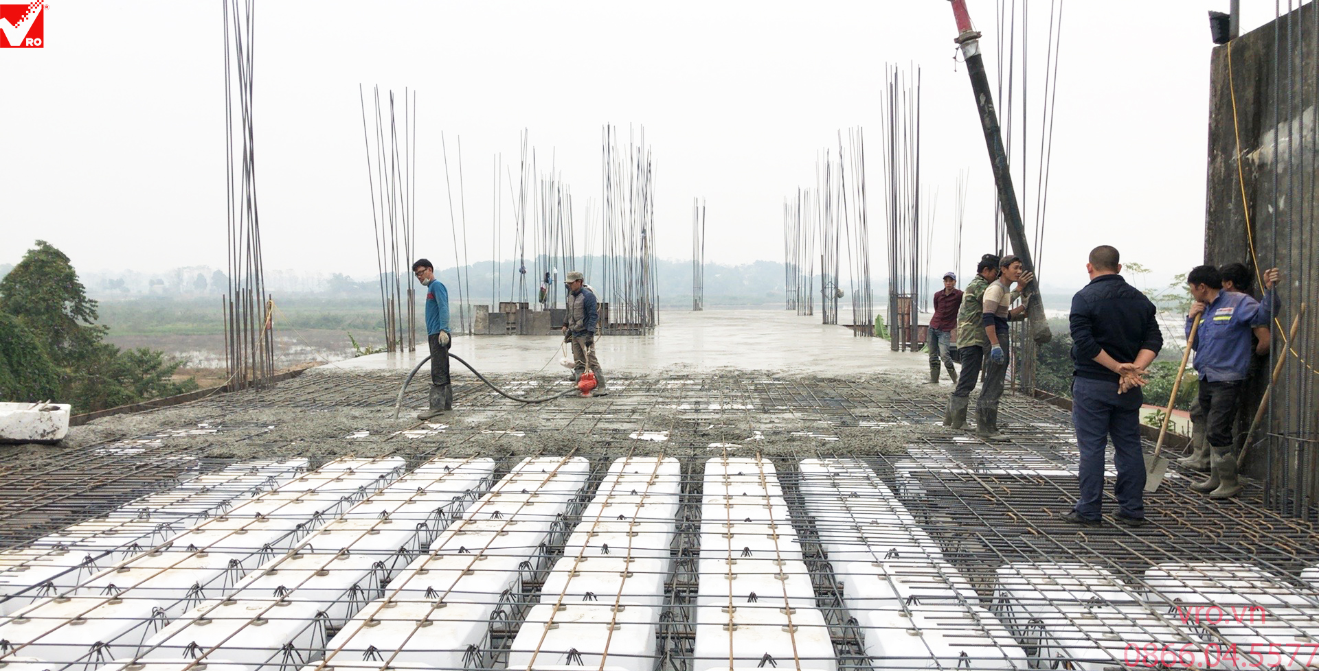 Hoàn thiện công trình 4 tầng phòng khám anh Thịnh Hà Nội