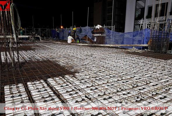 VNP - CT INDOCHINA (Quận 2): Đổ BT sàn T4