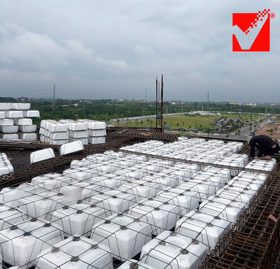 Thi công sàn phẳng VRO công trình VP Hoàng Quân