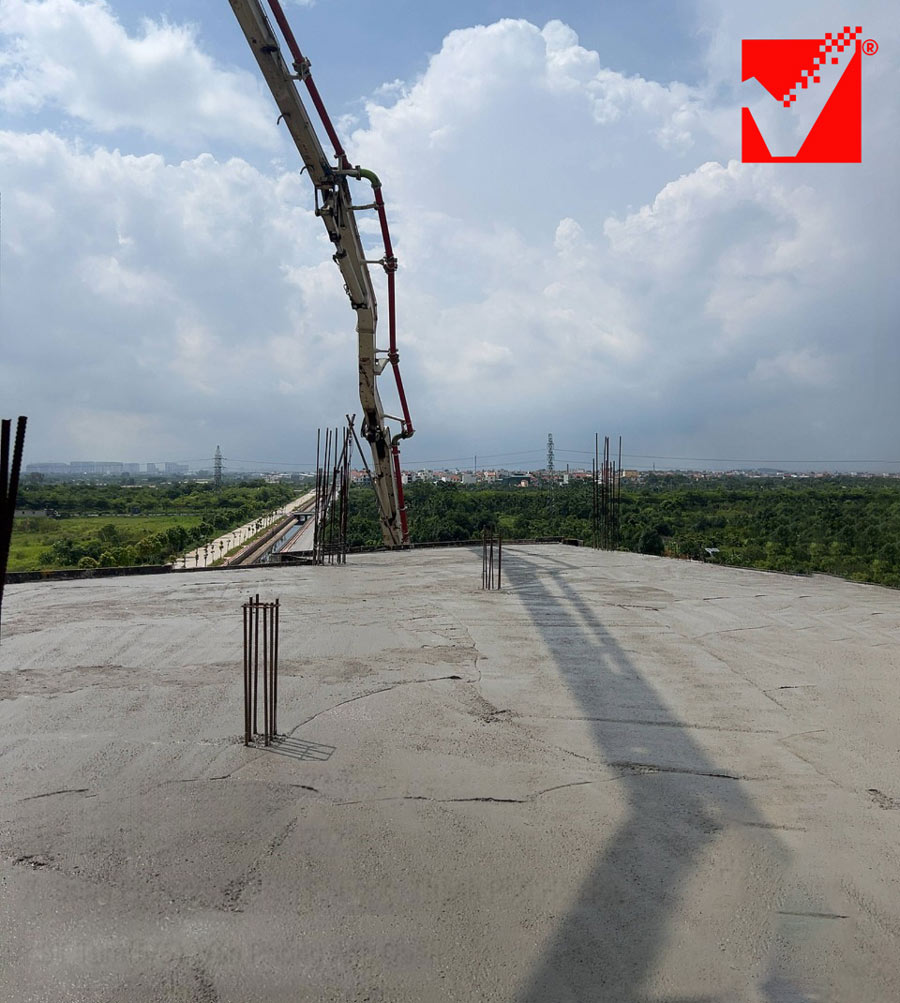 Thi công sàn phẳng VRO công trình VP Hoàng Quân