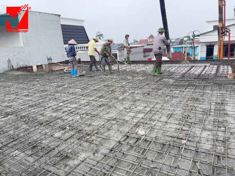 Sàn tầng mái công trình Mạnh Hùng tại Vĩnh Phúc