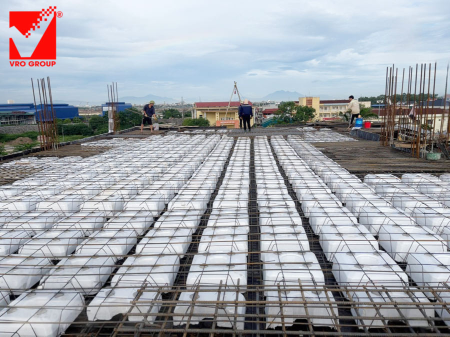 Thi công sàn phẳng tầng 4 công trình Minh Thảnh