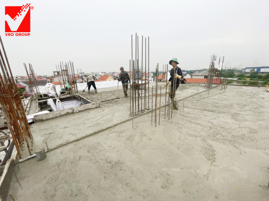 Thi công sàn phẳng tầng 4 công trình Minh Thảnh