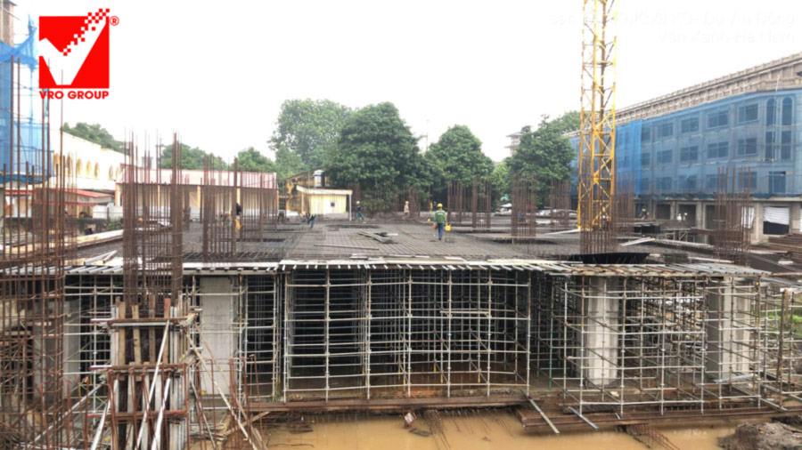 Thi công sàn phẳng không dầm vuọt ưnhịp VRO công trình The Dome Hotel Hà Nam