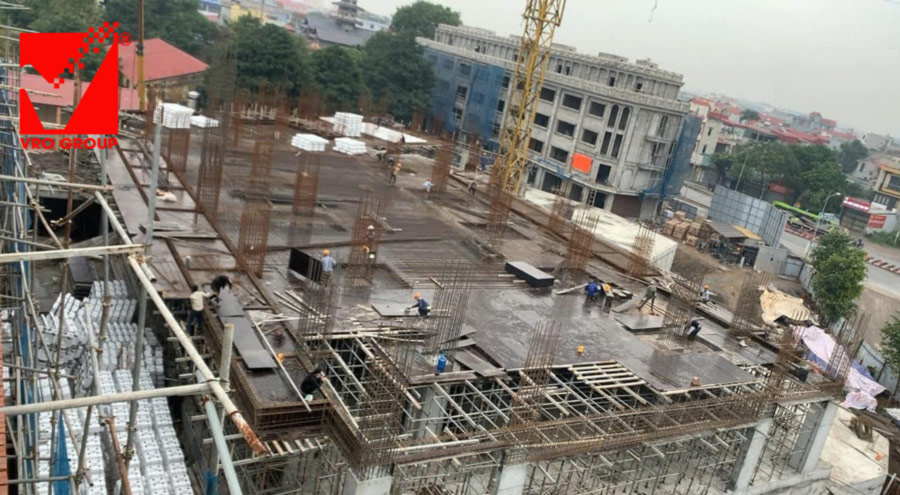 Thi công sàn phẳng không dầm vuọt ưnhịp VRO công trình The Dome Hotel Hà Nam