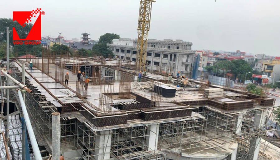 Thi công sàn phẳng không dầm vuọt ưnhịp VRO công trình The Dome Hotel Hà Nam