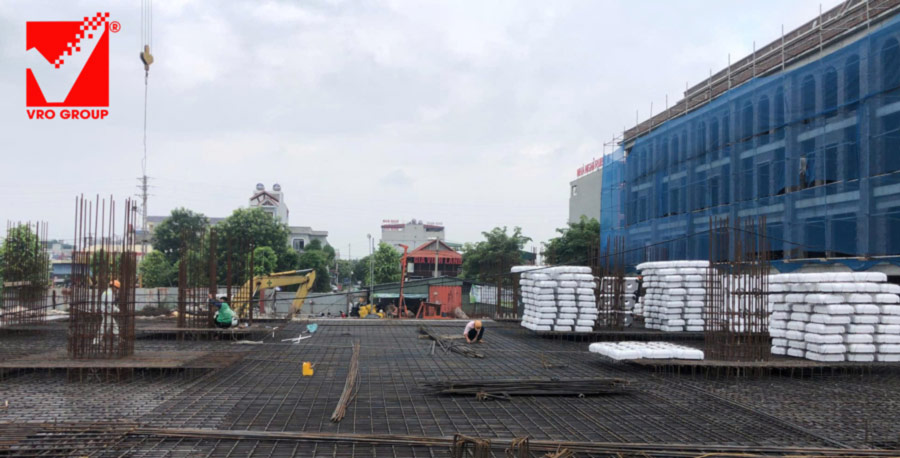 Thi công sàn phẳng không dầm vuọt ưnhịp VRO công trình The Dome Hotel Hà Nam