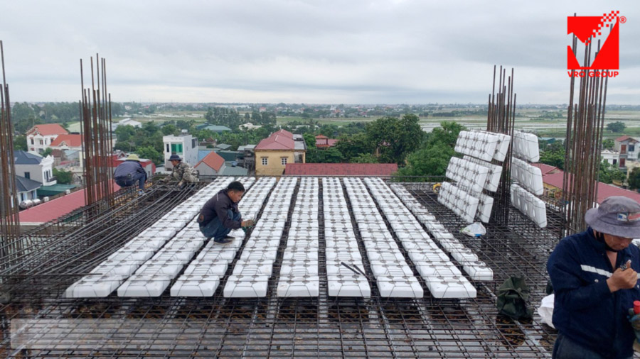 Sàn phẳng VRO công trình Kim Oanh thi công sàn tầng 6