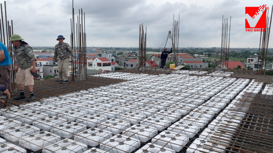 Sàn phẳng VRO công trình Kim Oanh thi công sàn tầng 6