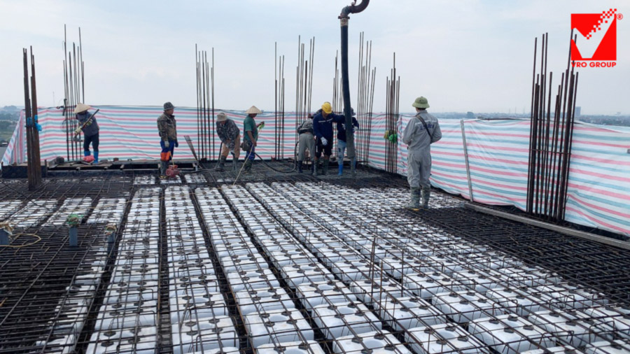 Sàn phẳng VRO công trình Kim Oanh thi công sàn tầng 6