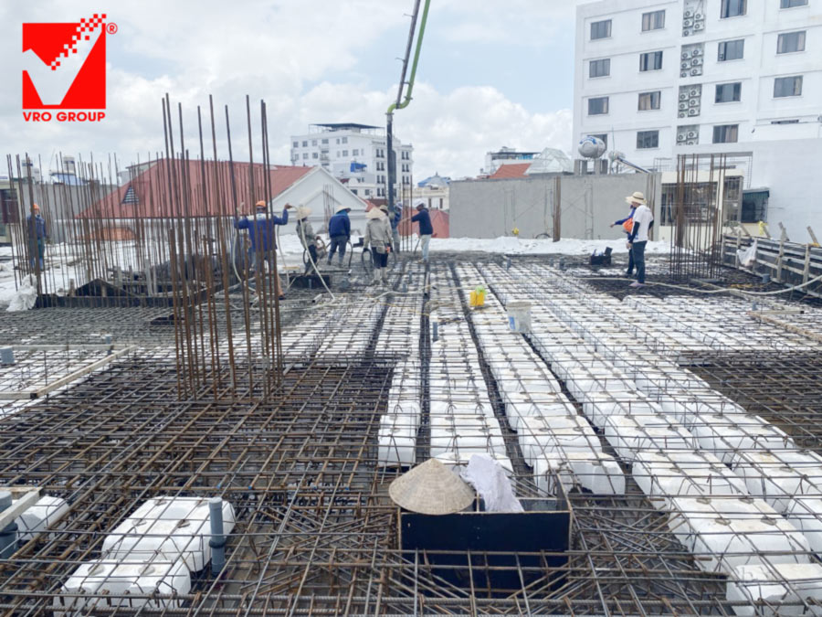 Khách sạn tại Hải Phòng thi công sàn phẳng vượt nhịp 9m