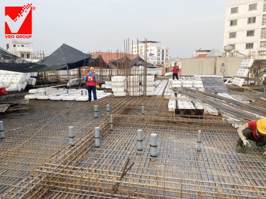 Khách sạn tại Hải Phòng thi công sàn phẳng vượt nhịp 9m