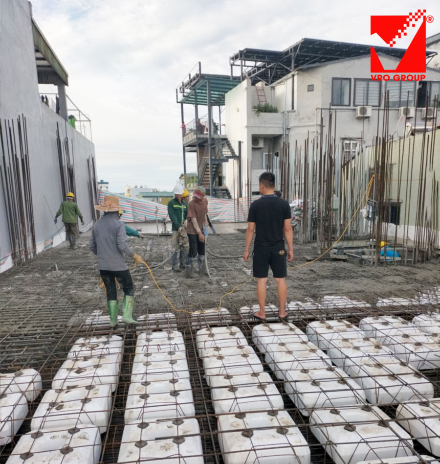 Thi công sàn phẳng khách sạn Anh Trường Cô Tô Quảng Ninh