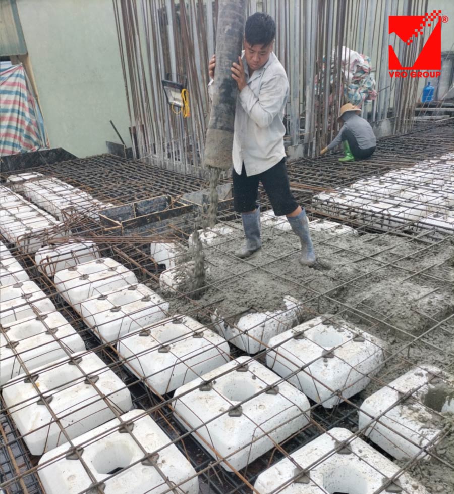 Thi công sàn phẳng khách sạn Anh Trường Cô Tô Quảng Ninh