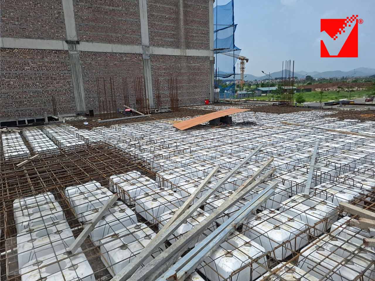 Thi công sàn phẳng VRO sàn tầng 3 VP Thành Đô