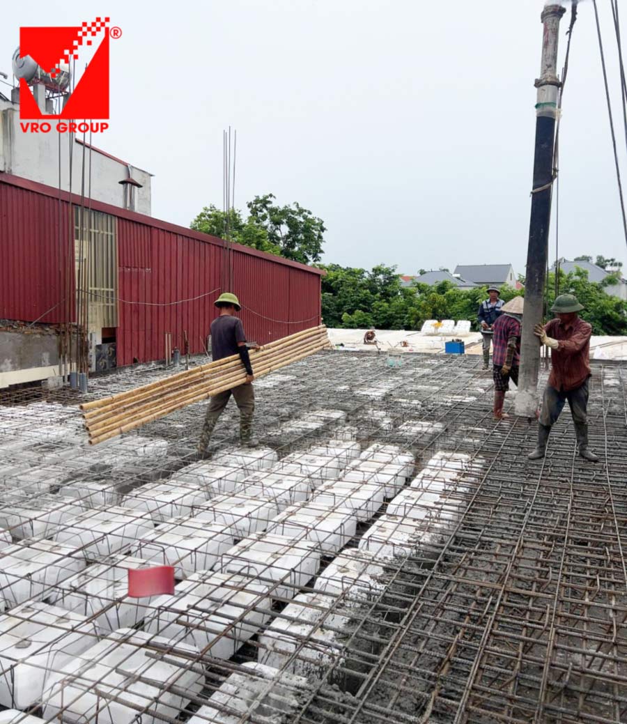 Thi công sàn vượt nhịp 12m dự án Thu Uyên tại Bắc Giang