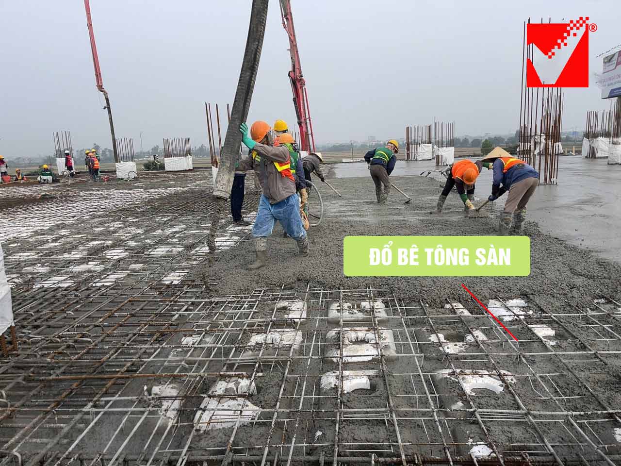 Đổ bê tông sàn liên tục