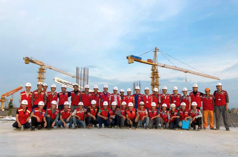 Đội ngũ VRO Group