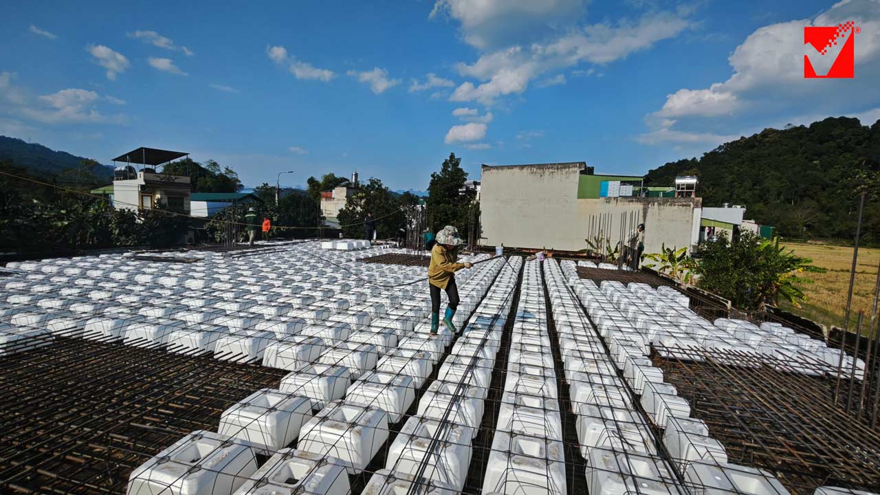 Thi công sàn hộp xốp VRO công trình Văn Anh