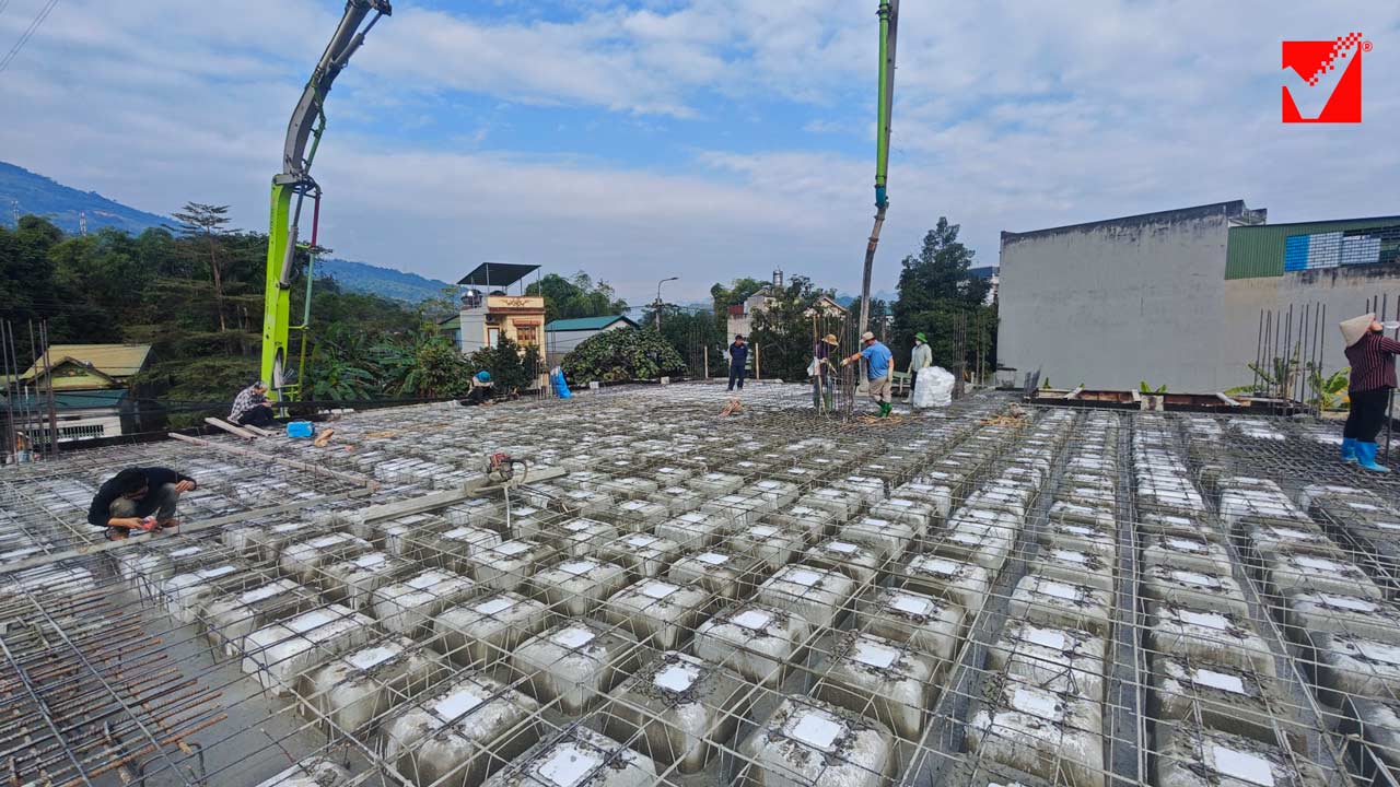 Thi công sàn hộp xốp VRO công trình Văn Anh