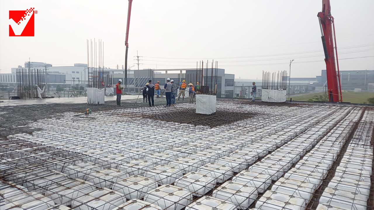 Thi công sàn xốp VRO