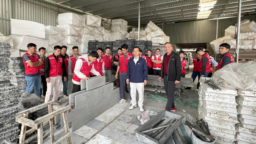 VRO Group du xuân 2026