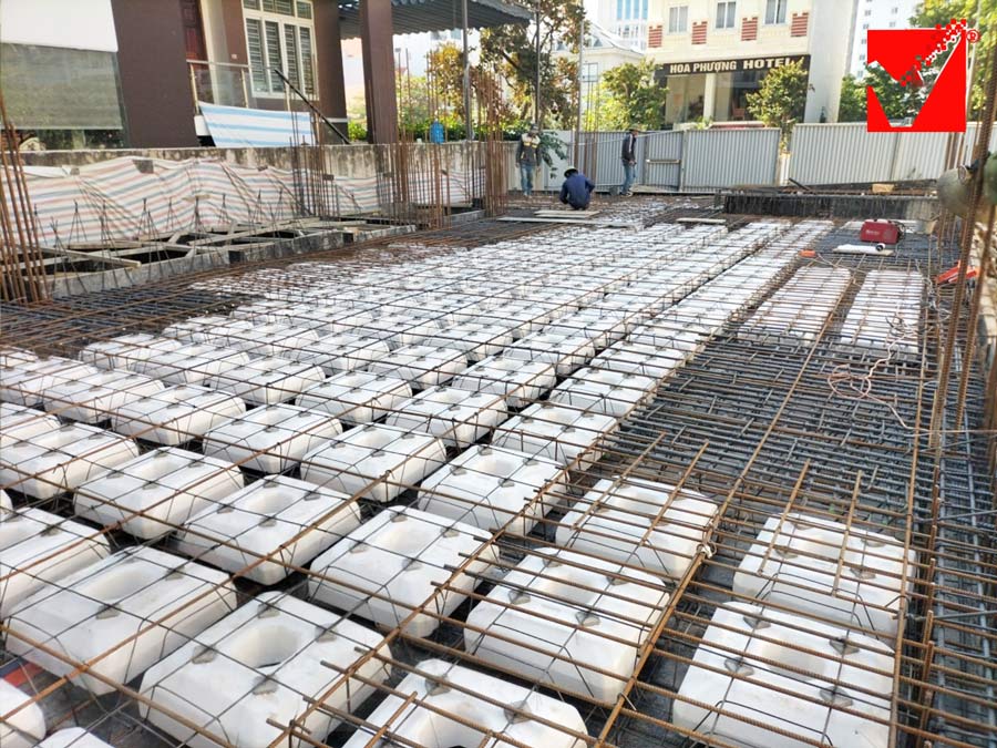 Thi công sàn vượt nhịp VRO công trình VP Đông Á