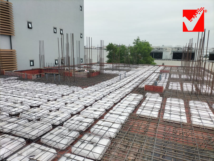 Thi công sàn phẳng VRO TTTM Tràng Duệ - Hải Phòng