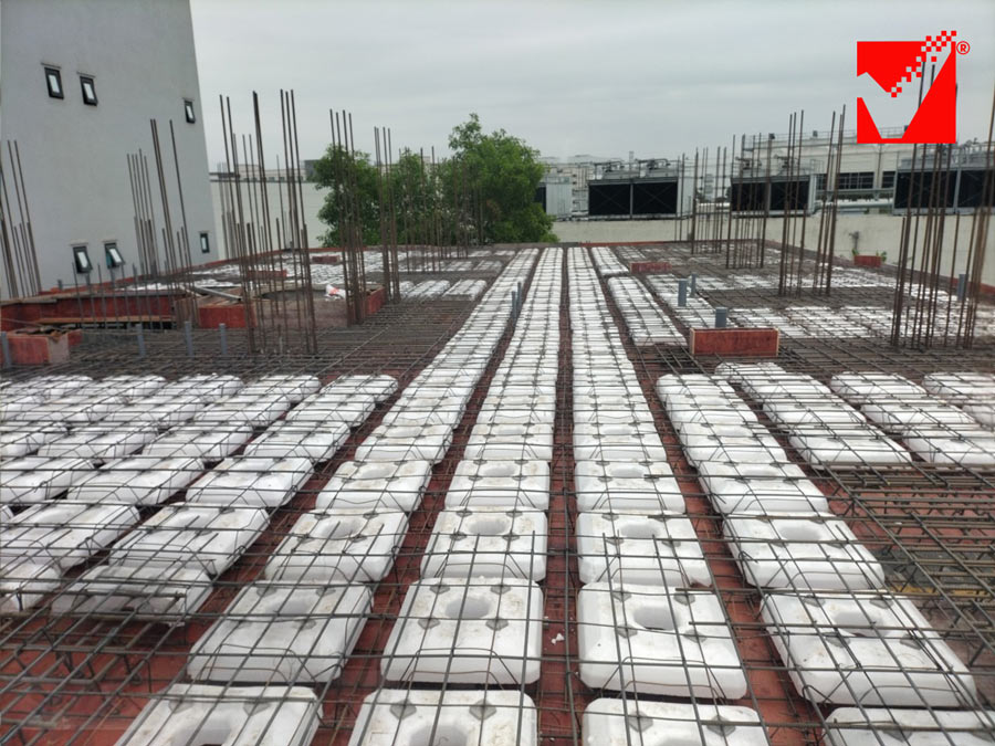 Thi công sàn phẳng VRO TTTM Tràng Duệ - Hải Phòng