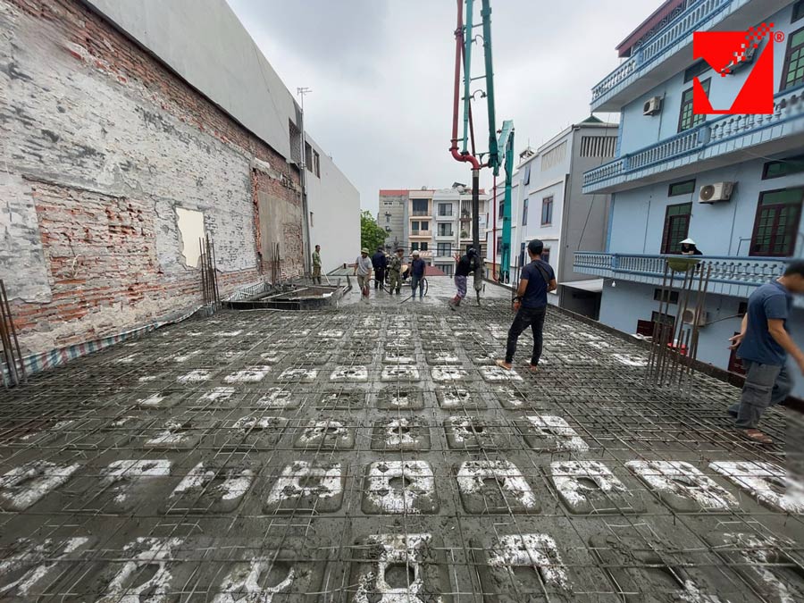 Thi công sàn xốp VRO công trình Vân Nguyễn tại Bắc Giang