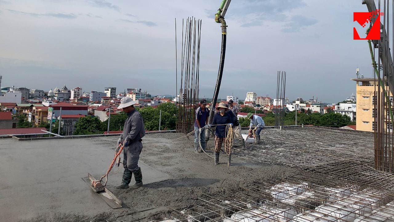 Thi công sàn tầng 5-6 công trình VP Mặt Trời Việt