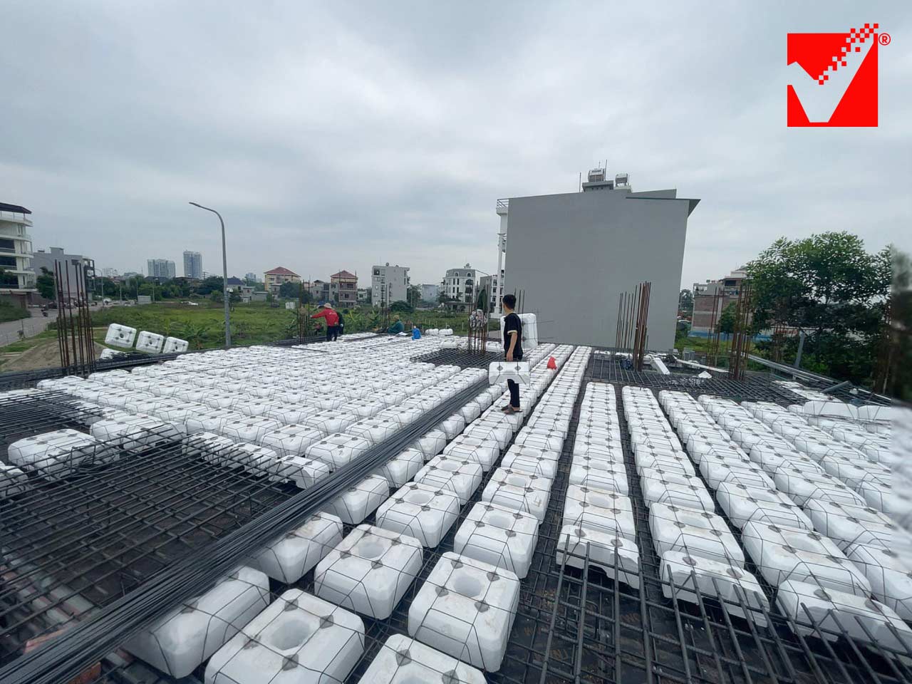 Thi công sàn phẳng vượt nhịp VRO công trình Huy Mạnh - Bắc Giang
