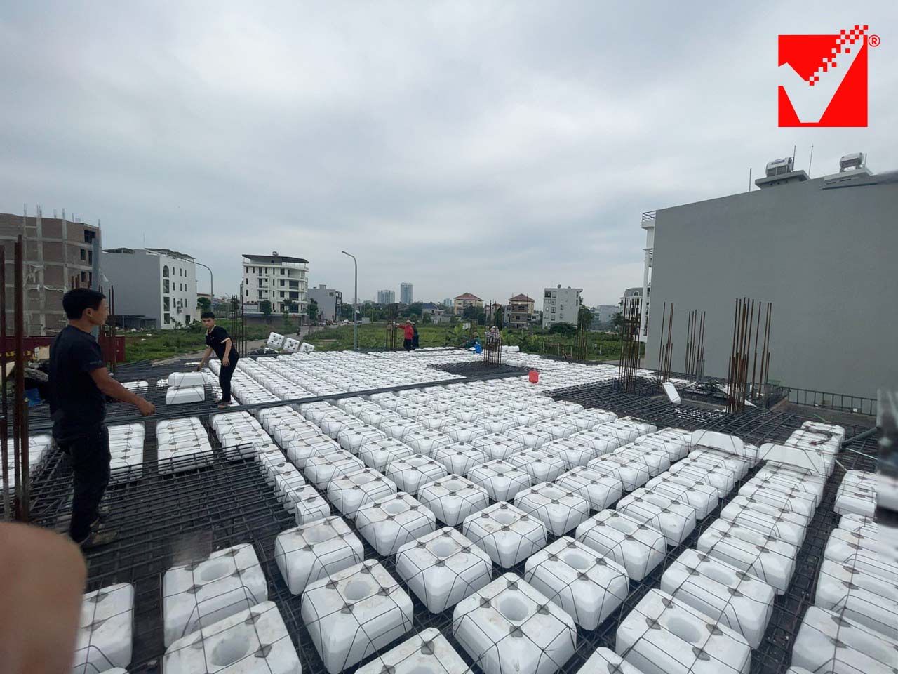 Thi công sàn phẳng vượt nhịp VRO công trình Huy Mạnh - Bắc Giang