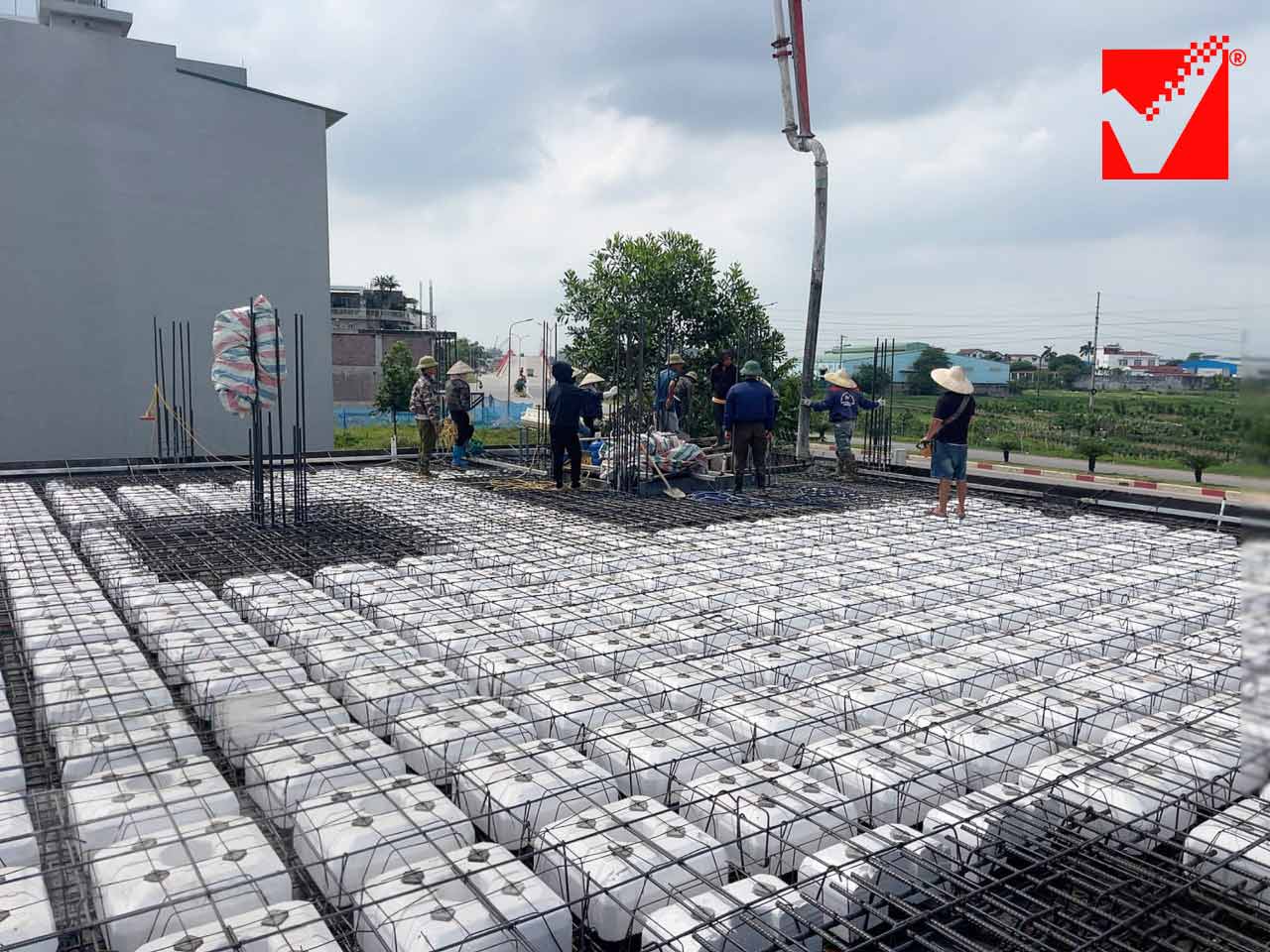 Thi công sàn phẳng vượt nhịp VRO công trình Huy Mạnh - Bắc Giang
