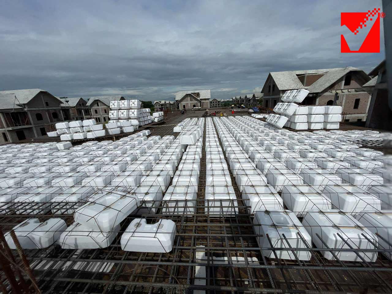 Thi công sàn phẳng VRO công trình NN Sinh thái tại HN