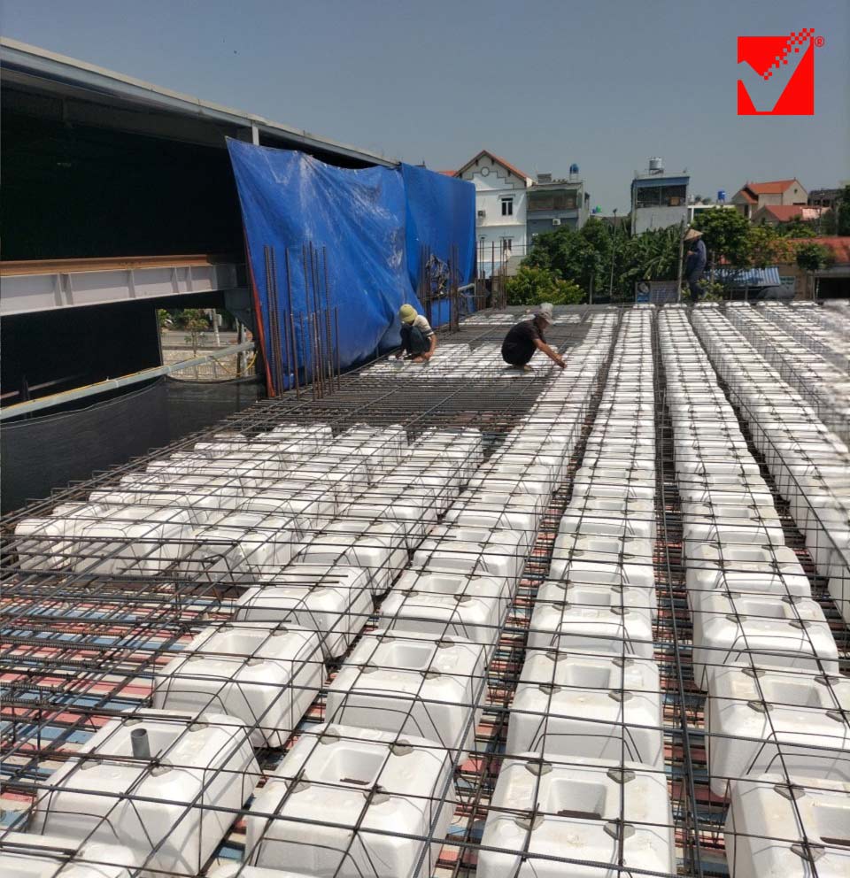 Thi công sàn vượt nhịp VRO công trình Quang Giang - Thái Bình