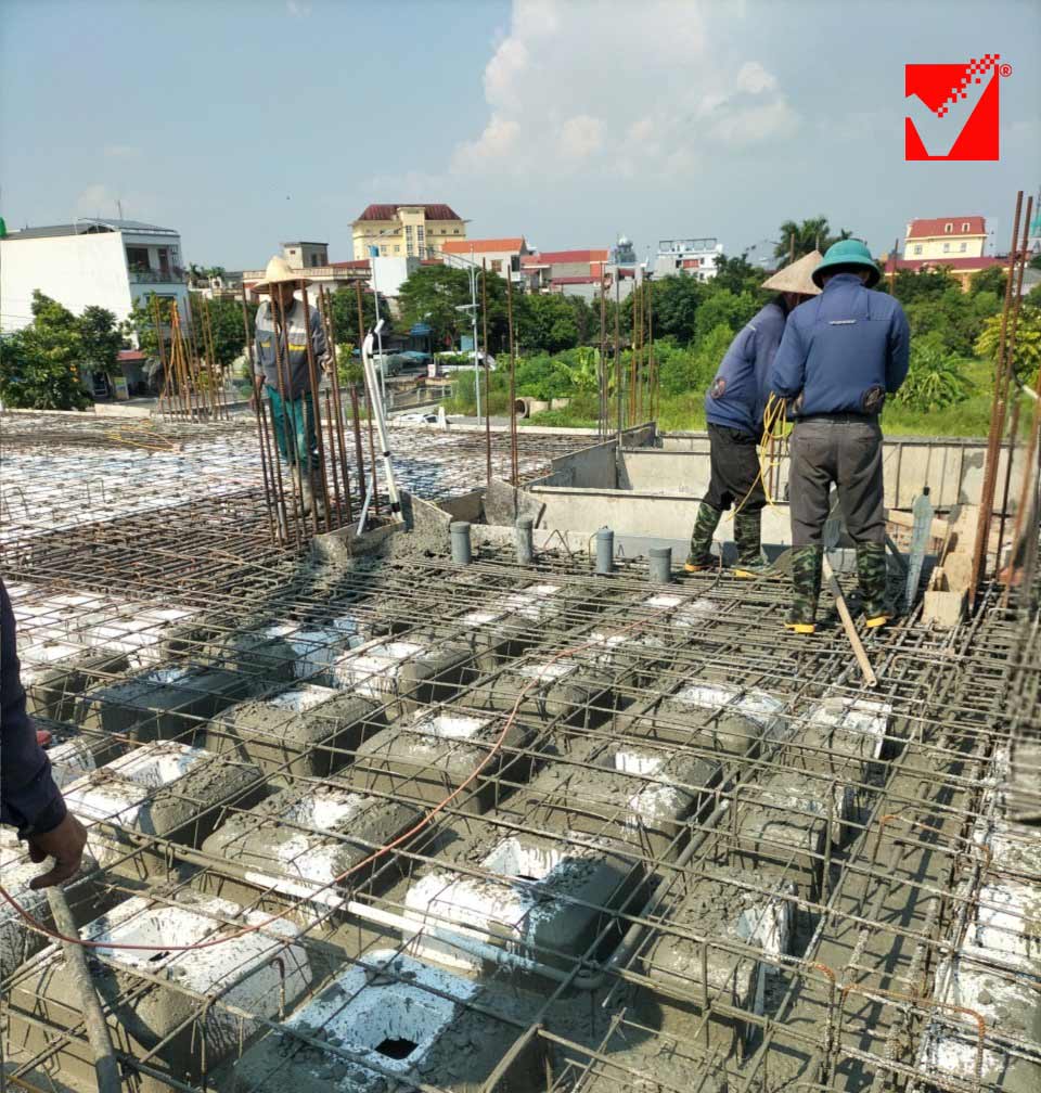 Thi công sàn vượt nhịp VRO công trình Quang Giang - Thái Bình