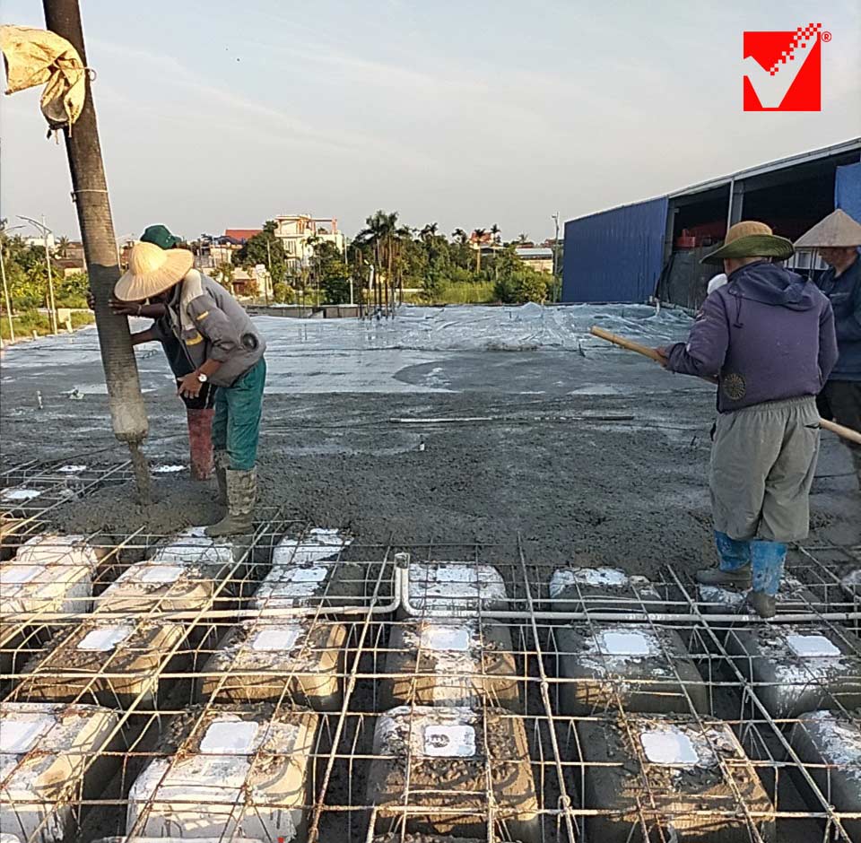 Thi công sàn vượt nhịp VRO công trình Quang Giang - Thái Bình